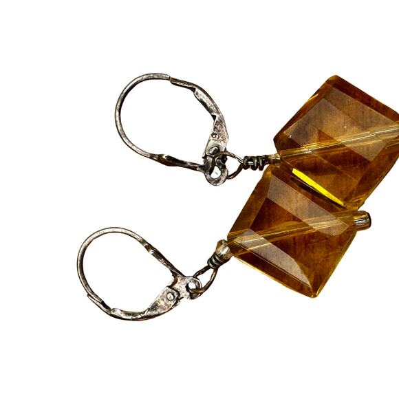 Yellow Glass Three Piece Jewelry Set Necklace, Bracelet, Earrings - Picture 6 of 9